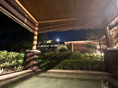 -大连金石滩绿发温泉假日酒店