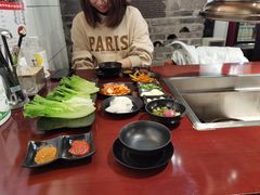 -肉甲韩国木炭烤肉(新壹街1店)