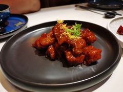 红酒泡沫牛仔粒-荟廷·晶萃(陆家嘴尚悦湾店)