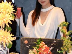 -蟹犇前•帝王蟹雪蟹(陆家嘴店)