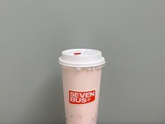 草莓麻薯牛奶天堂-Sevenbus一家奶茶店(汕头万象城店)