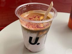 草莓厚乳拿铁-UNI UNI(环亚凯瑟琳店)