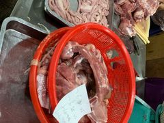 -标记美食新鲜猪杂(兴南大道店)
