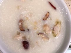 菜心咸骨粥-点都德(盘福楼店)