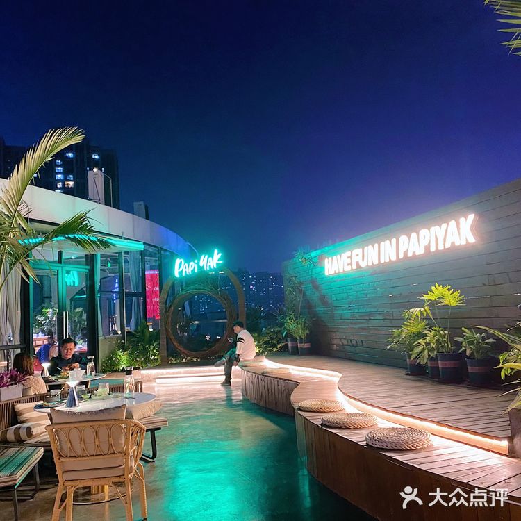 佛山探店｜泰国风情浓郁天台餐厅