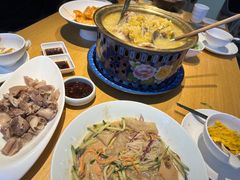 大骨头炖酸菜-关东小磨东北菜(上海长风大悦城店)