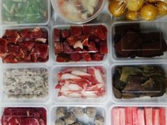 -陆记牛庄·碳锅龙虾烧烤(爱上花园店)