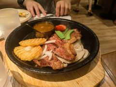 黑胡椒超值牛排-玛格萝妮比萨屋(陆家浜路店)