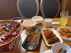 -隔壁老王·家常云南菜(花巷店)