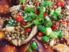 甜蒜-米二红烧兔(华阳店)