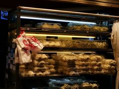 -白玉兰食品(汇联商厦店)