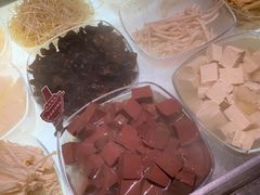 -成都你六姐·牛肉冒菜(城市集市合生汇店)