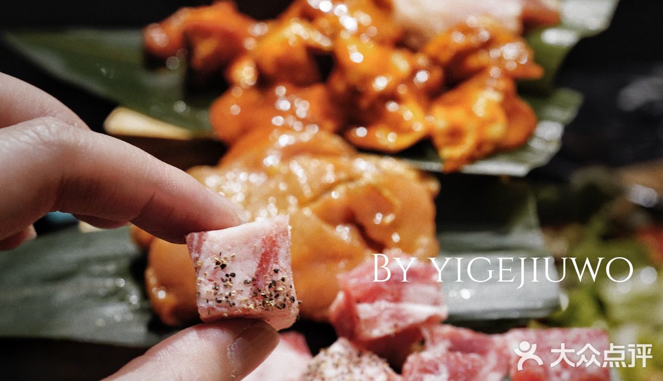 聚十三的烤肉十三梯上新啦！藤椒大鸡腿，简直性价比之王[胜利]