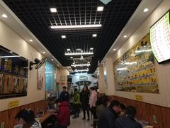 大堂-真素诚·清真(新华路店)