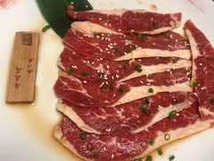 -山川小町·极番烧肉(新地假日广场店)
