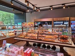 面包甜点陈列柜-巴黎贝甜(望京信万店)