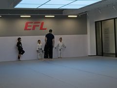 -EFL巴西柔术·综合格斗·泰拳·少儿体能训练(虹桥德必馆)