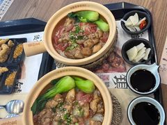 -煲仔皇腊味煲仔饭(经四万达店)