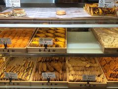 -金色麦甜糕点(面包.蛋糕.华苑店)