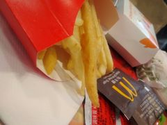 -麦当劳(展览路店)