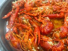 -扒虾小妹儿麻辣海鲜(宏图街店)