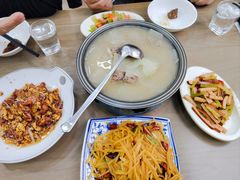 -老回回小吃(百万庄店)