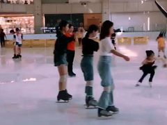 -冠军冰场CHAMPION RINK(中华城店)