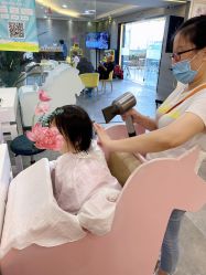 -马克叔叔儿童理发形象设计