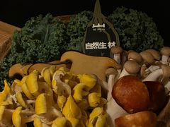 -三出山火锅(南京万象天地店)