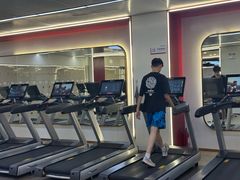 -英派斯健身旗舰店(海信国际中心馆)