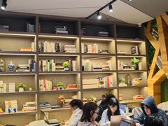 -泊星地咖啡馆(北京大学家园店)