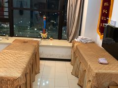 -张钰强中医正骨推拿连锁(华发商都店)