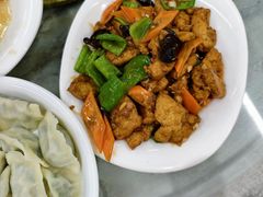 -东北四季饺子王(华山路店)