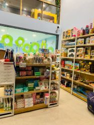 -香港3861婴幼儿游泳馆(东海商务中心店)