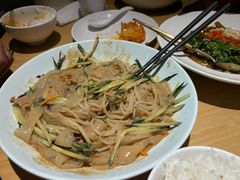 -关东小磨东北菜(上海长风大悦城店)