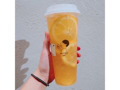 满杯橙子-喜茶(上海正大广场店)