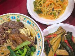 -金杨拉面王小吃面馆·牛三宝面·红烧牛肉粉