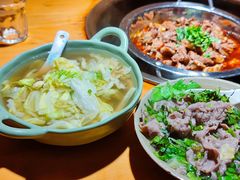 -大众跷脚牛肉馆·非遗传承单位(峨眉山店)