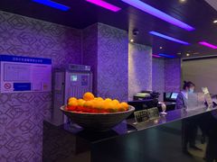 -桔子酒店(上海西藏北路地铁站店)