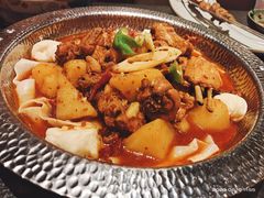 沙湾原始大盘鸡-丝路金桃·新疆菜(徐汇店)