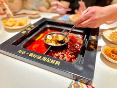 -老牌坊云南鱼豆花火锅(哈西万达店)