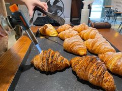 焦糖牛角包-来回·咖啡(天河南店)