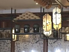 -八府香鸭·啫啫煲(华山路店)