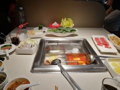 -海底捞火锅鲜切牛肉主题店(长寿路店)
