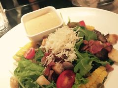 -AIR Restaurant & Lounge