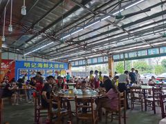 大堂-明记海鲜大排档(巽寮湾店)