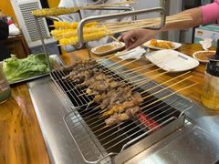 -哈尔滨小酒馆·鲜肉现穿自助烧烤(康新花园店)