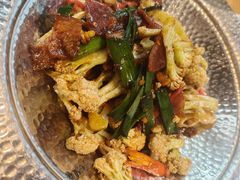 -小杨生煎(金山百联购物中心3楼店)