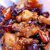 吃着蛮过瘾的。「冷吃辣子鸡」好吃不腻