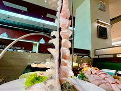 -得意咚瓜·顺德鱼生·冬瓜火锅(深圳首店)